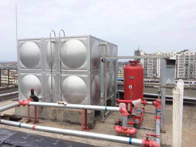 鹤峰消防水箱的功能特性与工程应用